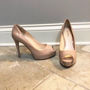 GUESS nude patent platforms / stilettos/ heels